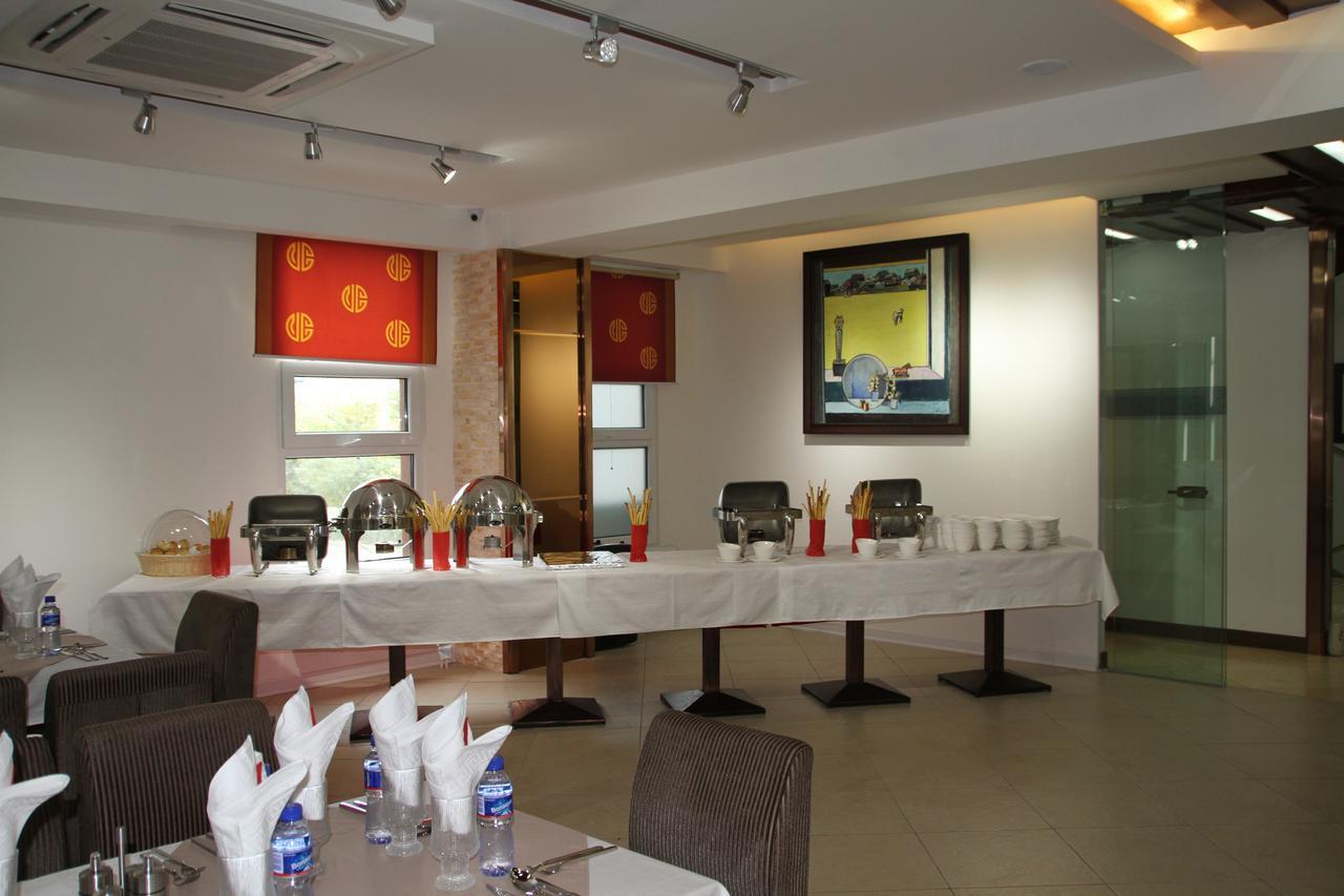 אולן בטור Ub Inn Hotel מראה חיצוני תמונה